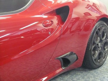 alfa-romeo-4c-rosso-forte