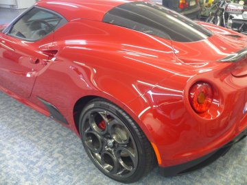alfa-romeo-4c-rosso-forte
