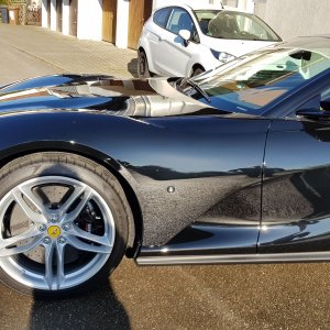 ferrari-812-superfast