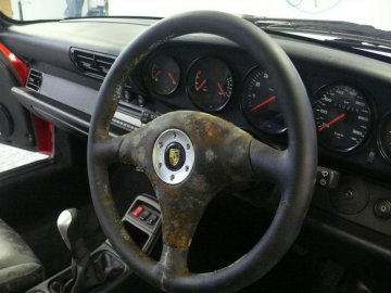 Porsche GT2 vor der Schimmelbeseitigung