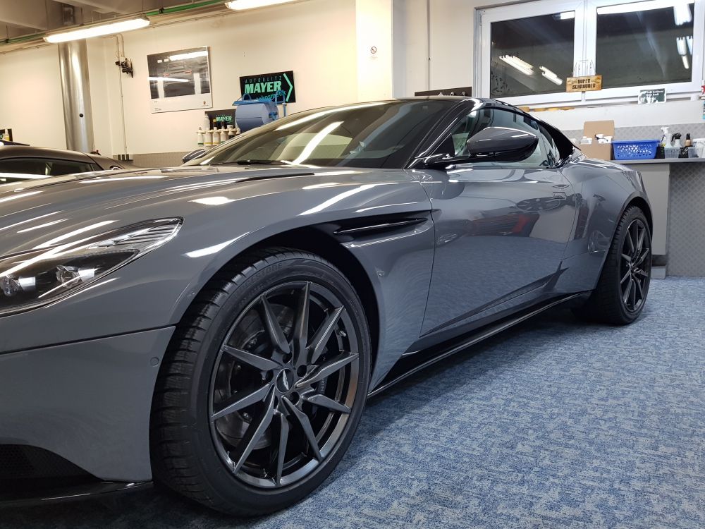 Aston Martin DB11 Aufbereitung