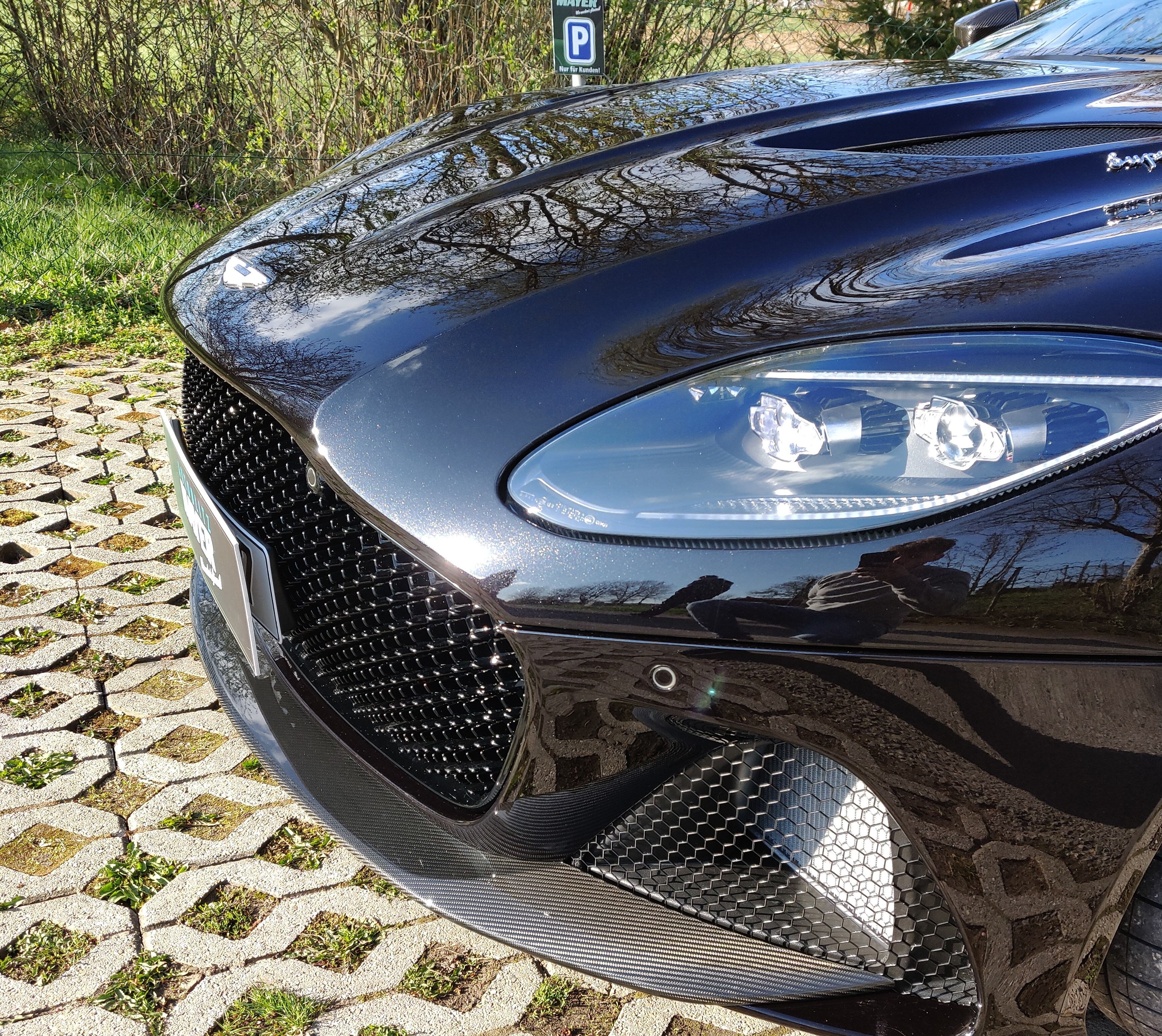 Aston Martin Superleggera 